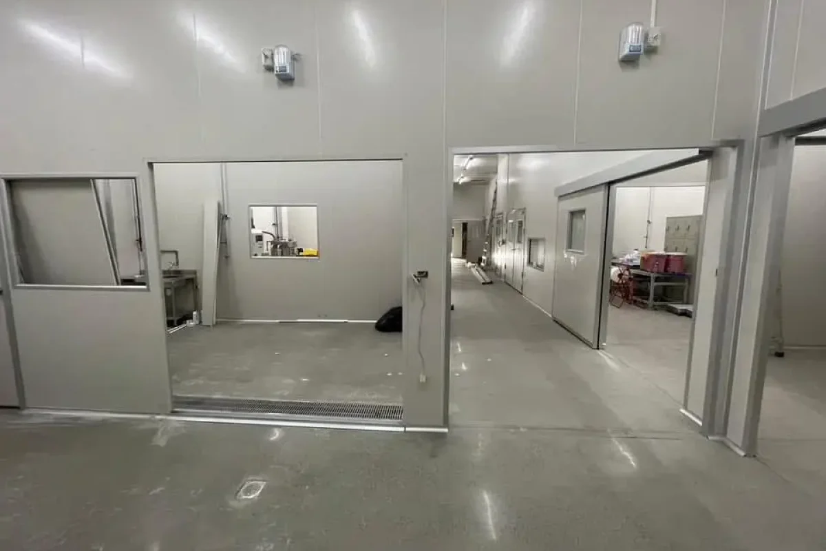 萬澄工程行-無塵室庫板空間規劃設計_portfolio_台中龍井廠房隔間_3