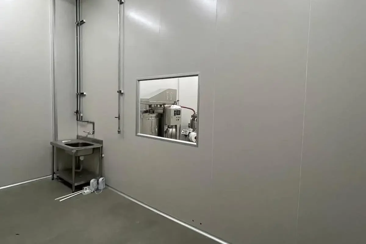 萬澄工程行-無塵室庫板空間規劃設計_portfolio_台中龍井廠房隔間_4