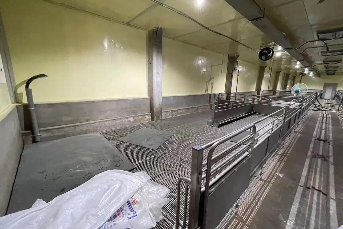 萬澄工程行-無塵室、無塵室庫板、無塵室空間規劃、庫板隔間_portfolio_屏東鹽埔 豬舍_02