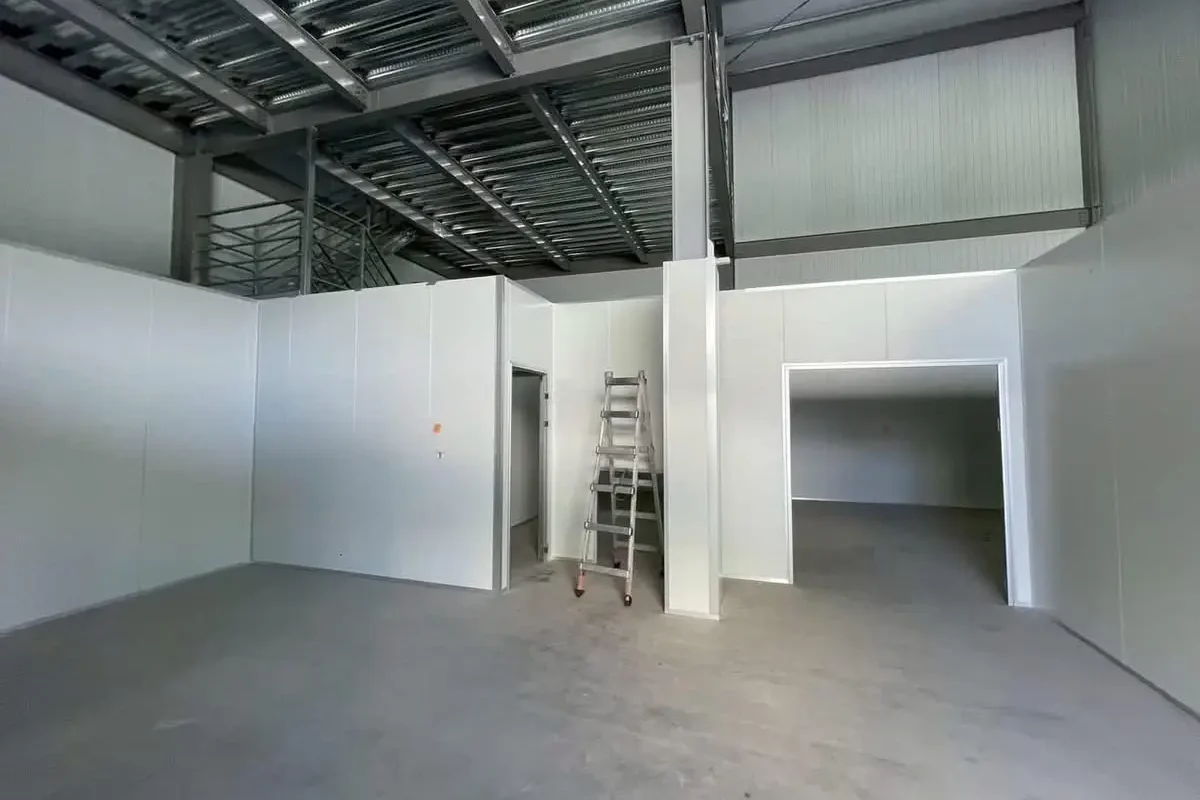 萬澄工程行-無塵室庫板空間規劃設計_portfolio_高雄鳳山生技工廠隔間_2