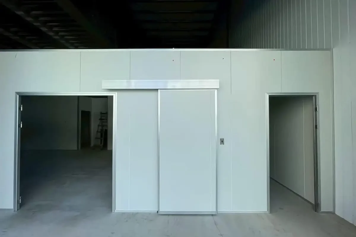 萬澄工程行-無塵室庫板空間規劃設計_portfolio_高雄鳳山生技工廠隔間_3